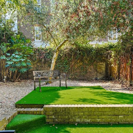 3 Bedroom Mews Home - Clapham Common - Free Private Parking - Sleeps 5 - Newly Refurbished - Sweetpea & Pillow Properties Londyn Zewnętrze zdjęcie