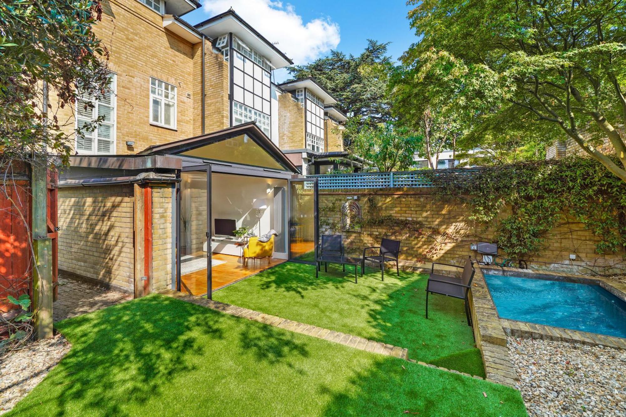 3 Bedroom Mews Home - Clapham Common - Free Private Parking - Sleeps 5 - Newly Refurbished - Sweetpea & Pillow Properties Londyn Zewnętrze zdjęcie