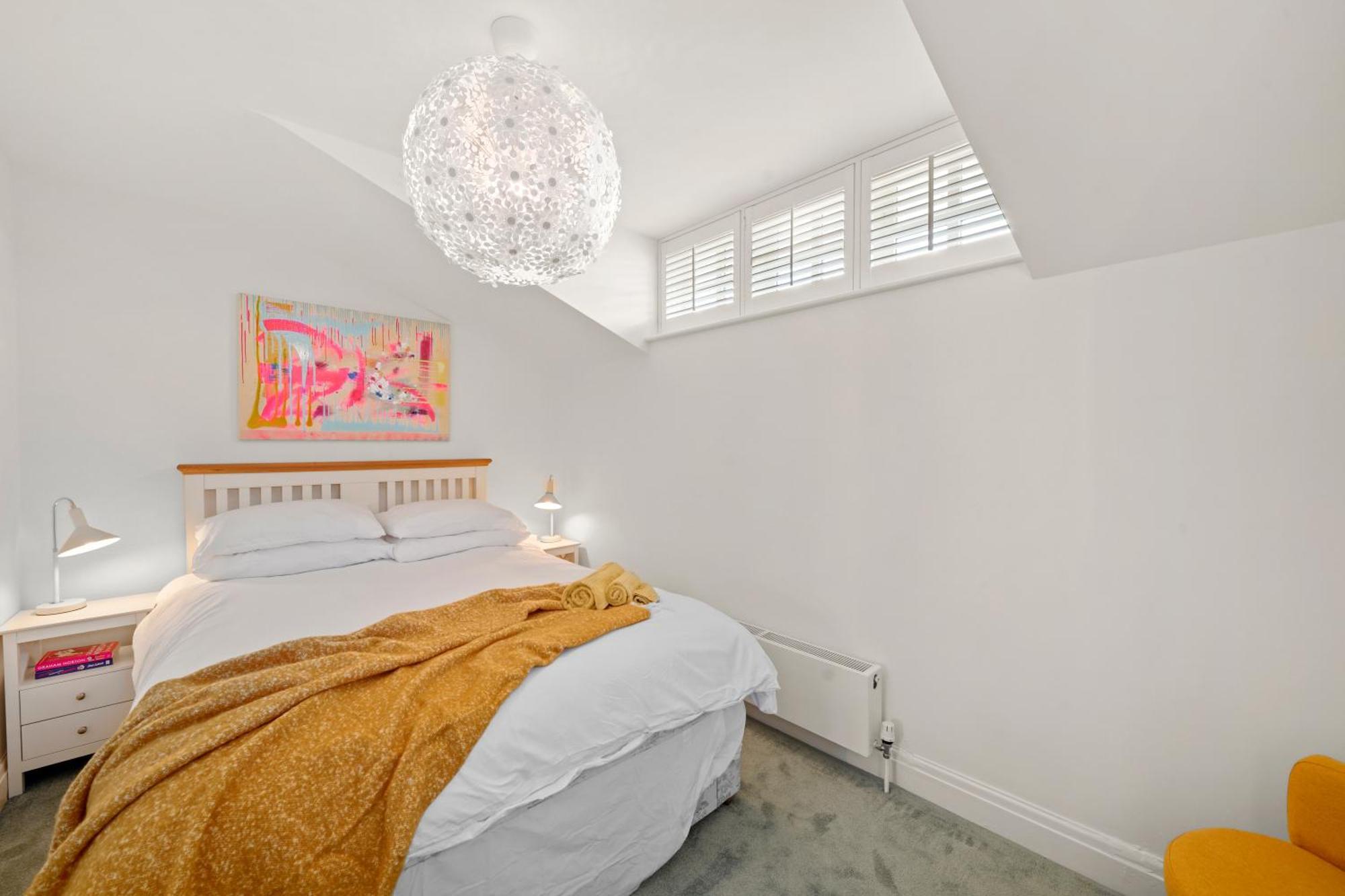 3 Bedroom Mews Home - Clapham Common - Free Private Parking - Sleeps 5 - Newly Refurbished - Sweetpea & Pillow Properties Londyn Zewnętrze zdjęcie